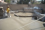 Smoothing the concrete