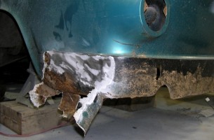 right rear corner fiberglass